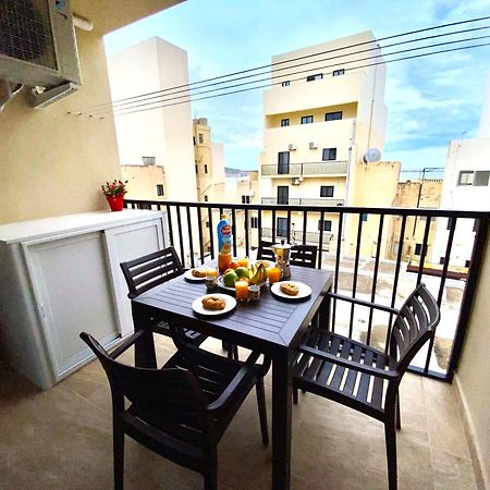 Sea Bliss Apartments With Terrace Just Off Seafront In St Paul'S Bay - By Getawaysmalta เซนต์พอลส์เบย์ ภายนอก รูปภาพ