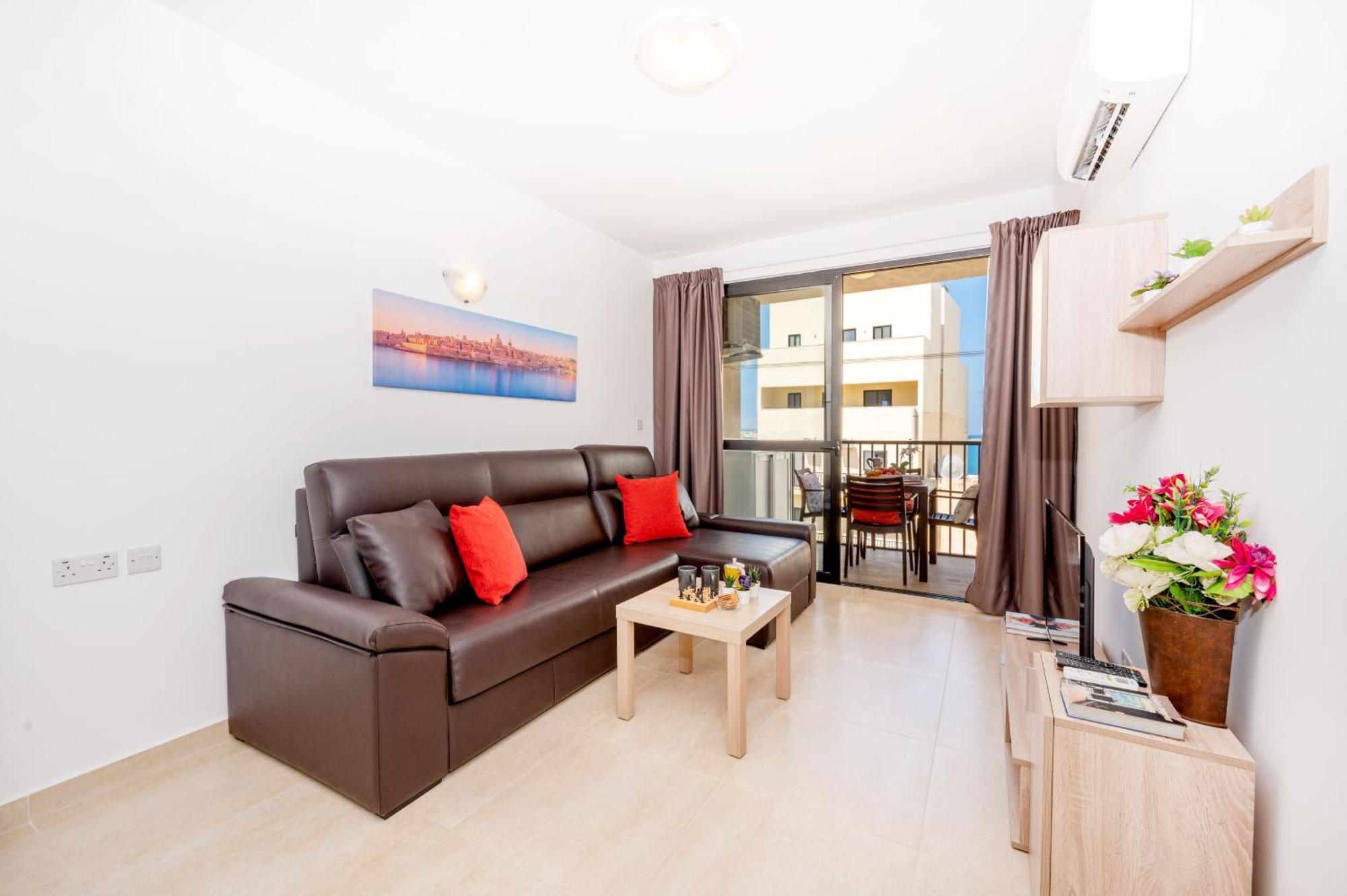Sea Bliss Apartments With Terrace Just Off Seafront In St Paul'S Bay - By Getawaysmalta เซนต์พอลส์เบย์ ภายนอก รูปภาพ
